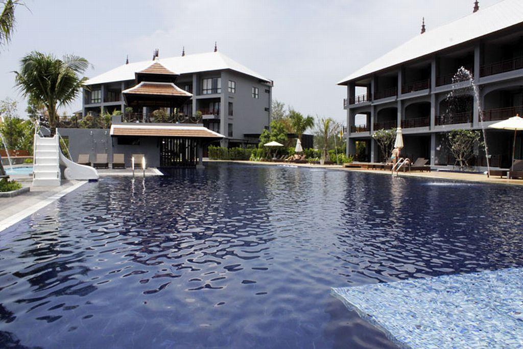 Ramada By Wyndham Aonang Krabi Otel Dış mekan fotoğraf